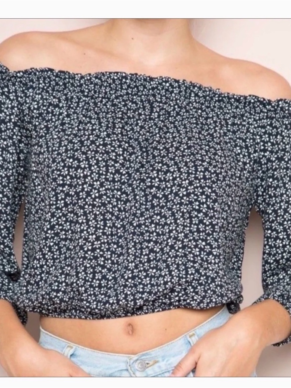 Brandy Melville Off-Shoulder Blouse